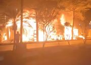 Kebakaran Hebat Melanda di  Jalan Penuda Kolaka Depan Kanto Bulok