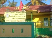 Bendera Setengah Tiang di Pustu Tanacellae Desa Labae Jadi Sorotan, Warga Pertanyakan Pengawasan Pemerintah Desa