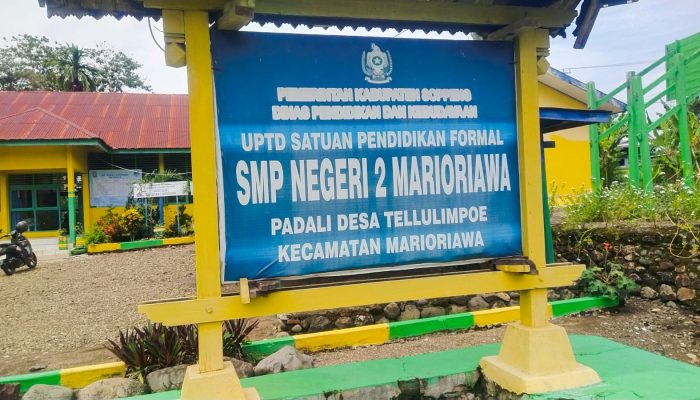 Suasana Semarak di SMP Negeri 2 Mario Riawa: Siswa Antusias Ikuti Praktek Prakarya Membuat Ma