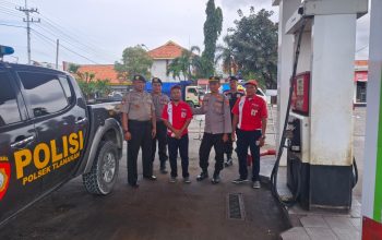 Pastikan Stok BBM Aman dan Tepat Sasaran, Polsek Jajaran Polres Pamekasan Intensifkan Patroli dan Pengawasan SPBU