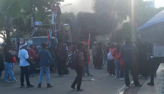 Demo Akbar Jilid III Meledak di Samarinda: “Rakyat Kaltim Sudah Muak”