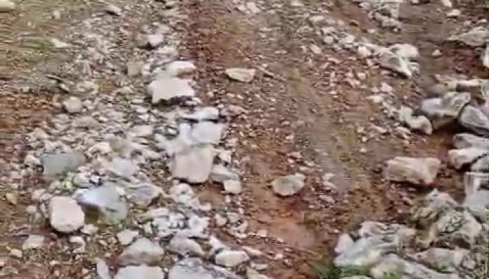 Jalan Rusak di Dusun Bunga Ejae Dikeluhkan Warga, Akses Petani Terganggu
