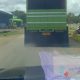 Membahayakan Pengguna Jalan, Truk dengan Penutup Lumpur Terseret Aspal di Kolaka Dikeluhkan