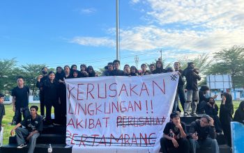 KAWAL KERUSAKAN LINGKUNGAN, ALIANSI MAHASISWA FST USN KOLAKA GELAR AKSI MASSA