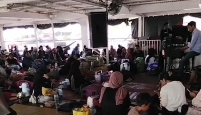Suka Duka Penumpang KM Aditya Rute Parepare–Samarinda