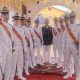 MUHANNABI SE JABAT INSPEKTUR PEDANG PORA ANGKATAN 62 DALAM RANGKA PERNIKAHAN MAHENDRA-ANDI TENRI