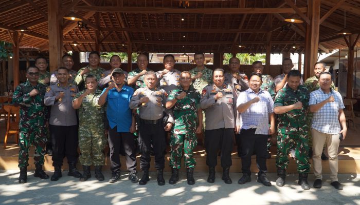 Pererat Sinergitas, Kapolres Pamekasan dan Dandim 0826 Gelar Silaturahmi Strategis Demi Kamtibmas Kondusif