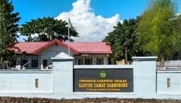 Diduga Bermasalah dari ATK Hingga SPPD, Kinerja Camat Sanrobone Dikeluhkan Pegawai