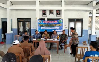 Polsek Tlanakan Hadiri Musrenbangdes Desa Bandaran, Kawal Perencanaan Pembangunan Tepat Sasaran