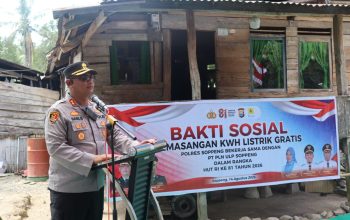 Sambut HUT RI ke-81, Polres Soppeng dan PLN Hadirkan Listrik Gratis Bagi Warga Kurang Mampu