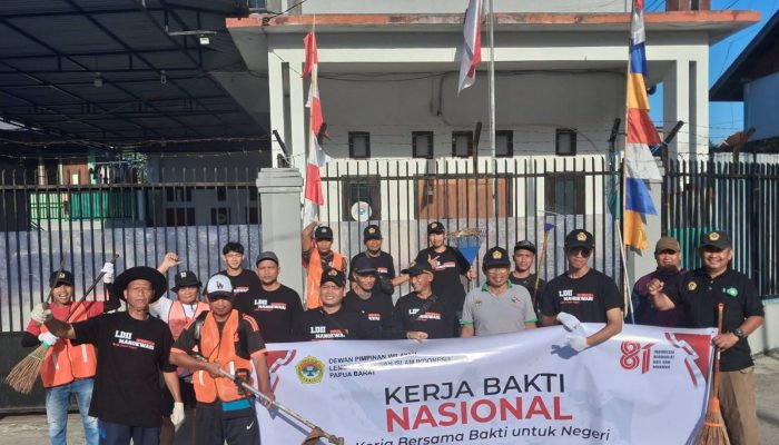 Sambut Dirgahayu Kemerdekaan HUT RI ke 81, LDII Papua Barat Gelar Kerja Bersama Bakti untuk Negeri