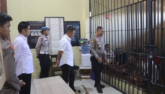 Pastikan Keamanan dan Kesehatan Tahanan, Wakapolres Soppeng Cek Langsung Rutan Mako