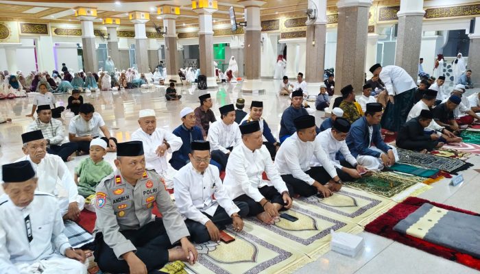 ​Wakapolres Soppeng Hadiri Peringatan Maulid Nabi di Masjid Agung Darussalam