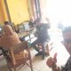 Kebetulan Bertemu, Wartawan, Tokoh Masyarakat, dan Pengacara Senior Silaturahmi Spontan di Warkop 79 Soppeng