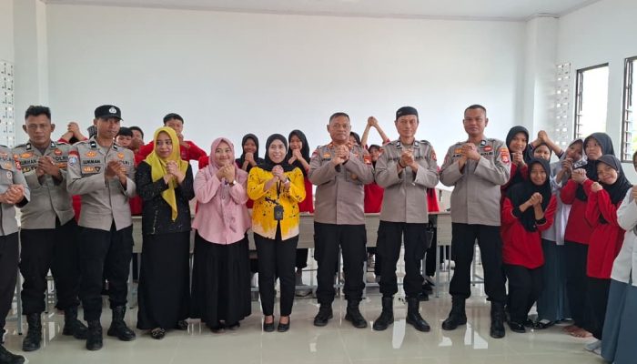 Polres Soppeng Tanamkan Kesadaran Kamtibmas Sejak Dini kepada Siswa SRT 64 Soppeng